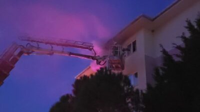 Edirne’de bir apartmanın 4. katında çıkan yangın paniğe neden olurken,