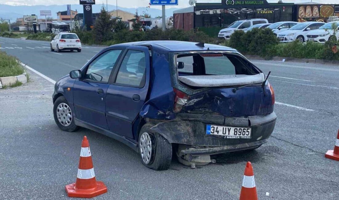 Elazığ’da iki otomobilin çarpışması sonucu meydana gelen trafik kazasında 1