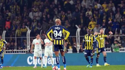 Trendyol Süper Lig’de konuk ettiği Çaykur Rizespor ile 2-2 berabere