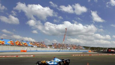 Formula 1 Dünya Şampiyonası, 2027 yılından itibaren yeniden İstanbul’a dönüyor.