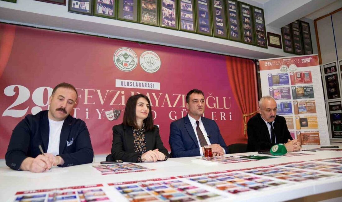 Giresun Belediyesi tarafından geleneksel hale getirilen Fevzi Bayazıtoğlu Tiyatro Günleri,