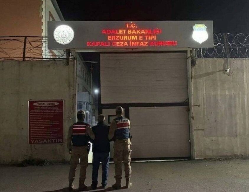Jandarma ekipleri Erzurum’da hırsızlık suçundan dolayı hakkında arama karı olan