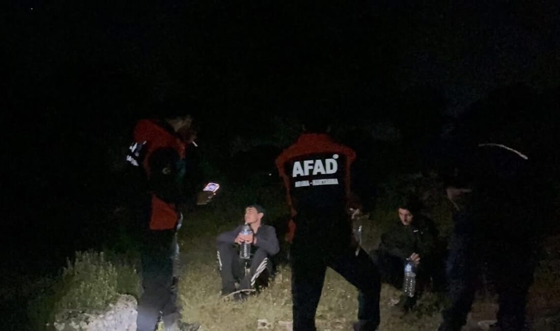 İzmir’in Selçuk ilçesinde, dağlık alanda mahsur kalarak yardım talebinde bulunan