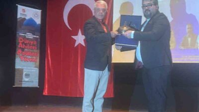 Ankara’da düzenlenen 2025 Yılı Dünya Ahileri Ödül Töreni’nde geleneksel meslek