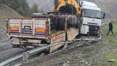 Elazığ’da dün meydana gelen kazada tır yoldan çıkarak şarampole girmiş,