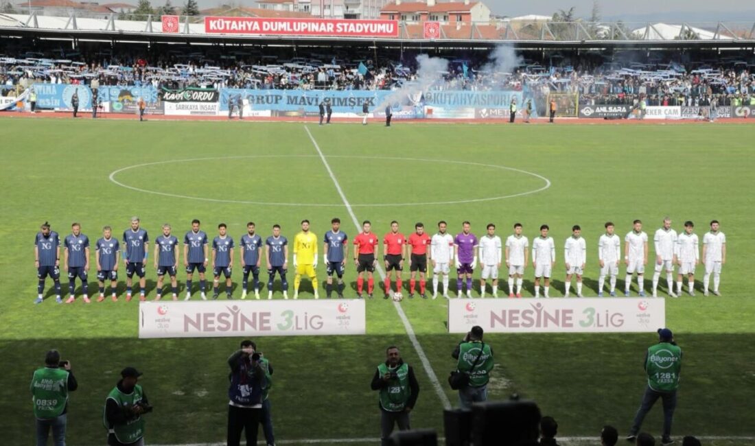 TFF 3. Lig 4. Grup’ta mücadele eden Kütahyaspor, sahasında Bornovaspor’u