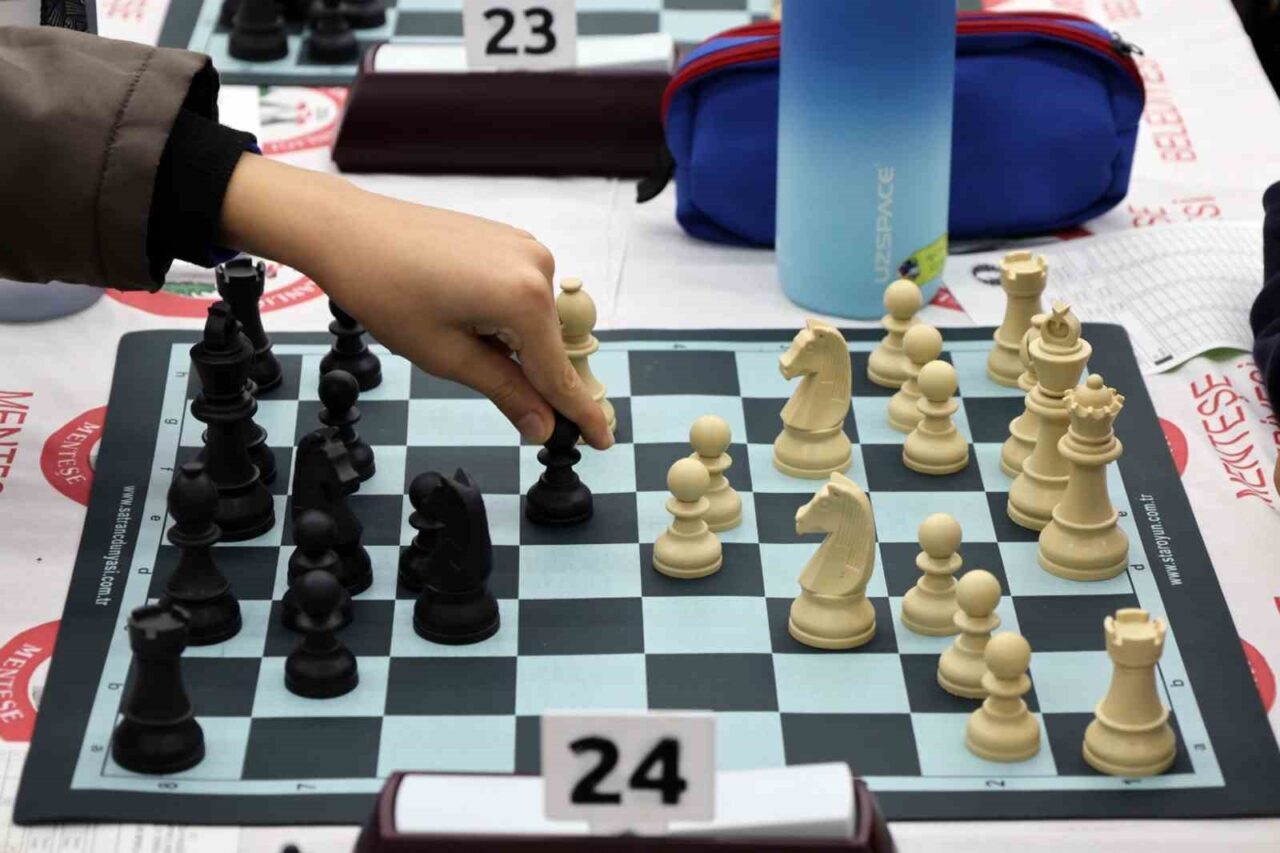 Menteşe Belediyesi ve Muğla Fenerbahçeliler Derneği, 23 Nisan Ulusal Egemenlik