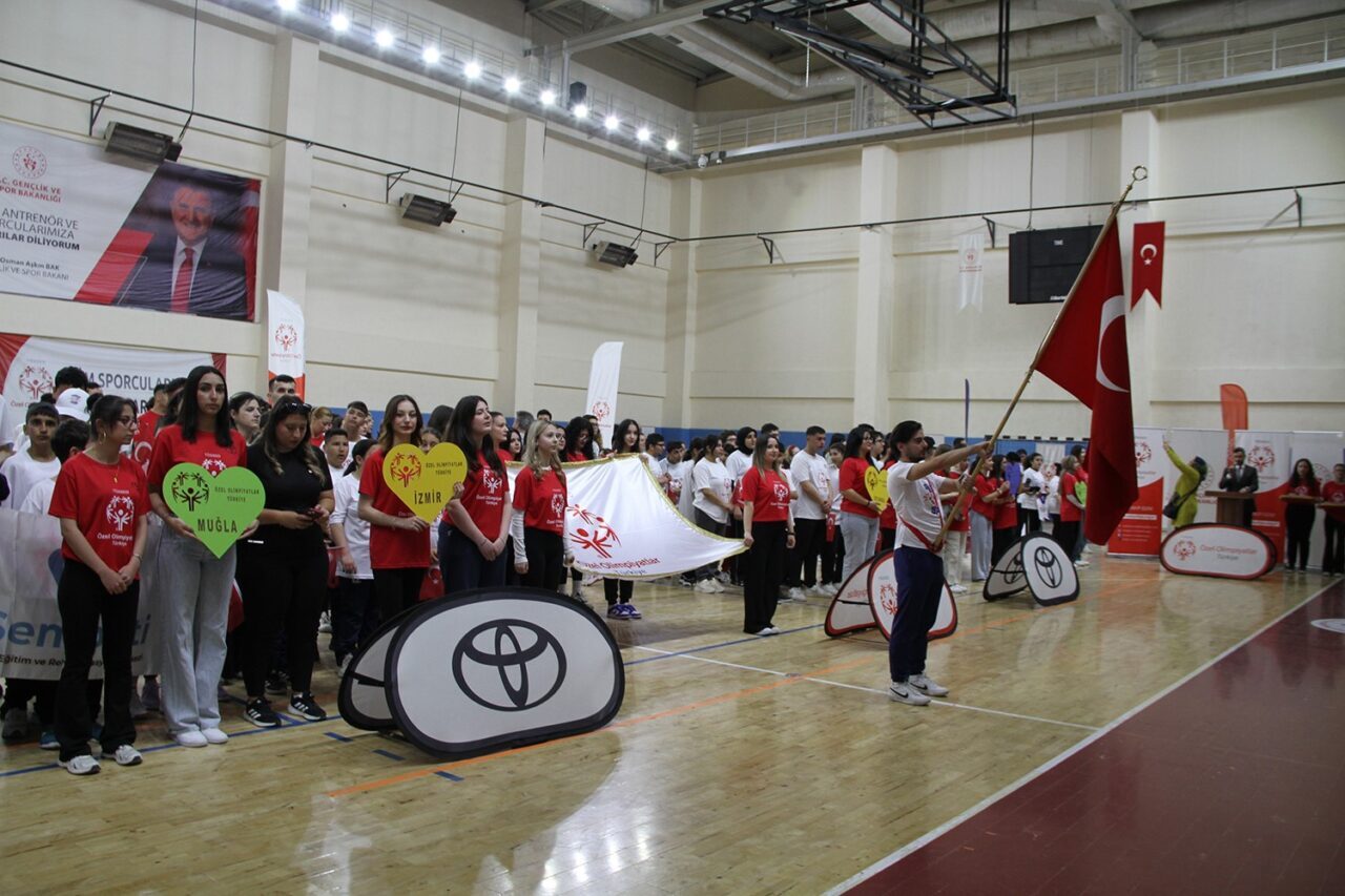 Manisa’nın Kula ilçesinde geçtiğimiz gün kortej yürüyüşü ile başlayan “Özel