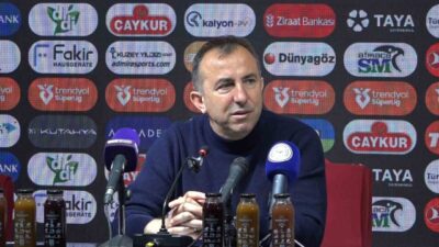 Çaykur Rizespor Teknik Direktörü Recep Uçar, “Oyuncularımı canıgönülden tebrik ediyorum.