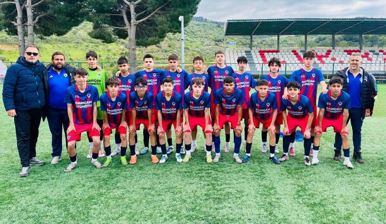 Manisa’da bu yıl 24 takımın katılımıyla oynanan U10 Manisa Cup’ta