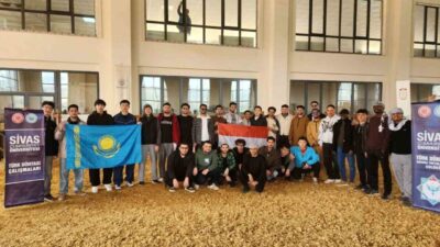 Sivas’ta eğitim gören uluslararası üniversite öğrencileri, Türk Dünyası Gençlik Kampı’nda