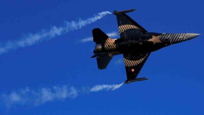 Türk Hava Kuvvetlerinin akrobasi ekibi SOLOTÜRK, 23 Nisan Ulusal Egemenlik