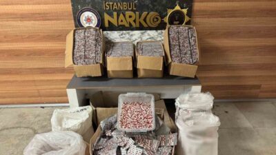 Sultanbeyli’de düzenlenen uyuşturucu operasyonunda 343 bin adet sentetik ecza hap