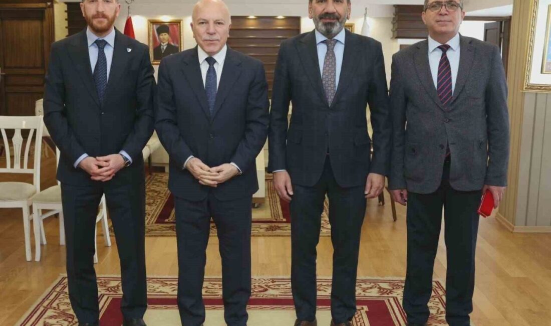 Erzurum’da görüşmeler yapan Türkiye Futbol Federasyonu 1. Başkan Vekili, İcra