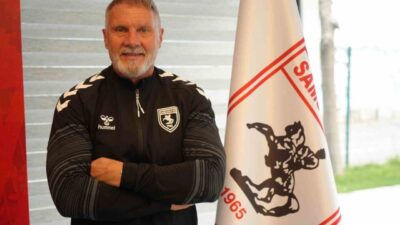 Samsunspor Teknik Direktörü Thorsten Fink, ligi ilk 5 sırada bitirip
