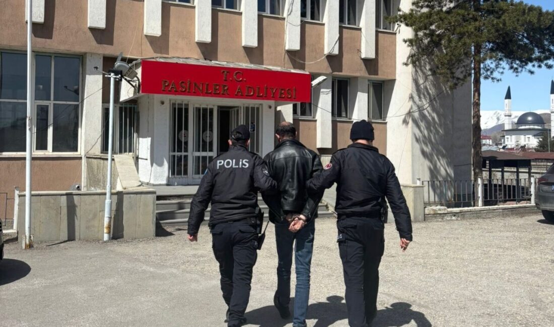 Erzurum’da polisin şüphe üzerine durduğu aracın vites ile teyip arasındaki