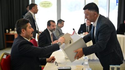 Yenişehir Belediye Başkanı Ercan Özel de HAGEL’in encümen üyeliğine seçildi.