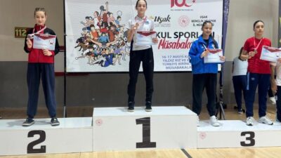 Uşak’ta düzenlenen Okullararası Küçükler ve Yıldızlar Türkiye Karate Şampiyonası’nda Afyonkarahisar’ı