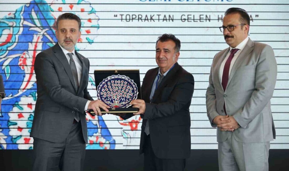 Bursa Büyükşehir Belediyesi’nin Bursa’nın fethinin 700. yılı etkinlikleri kapsamında düzenlediği