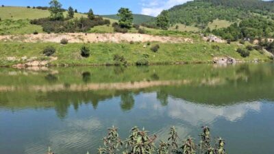 Bursa’da arkadaşlarıyla birlikte sulama göletine giren çocuğun cansız bedenine ulaşıldı.
