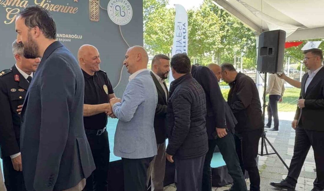 Arnavutköy Belediyesi ve Arnavutköy Kaymakamlığınca düzenlenen geleneksel bayramlaşma programında ilçe