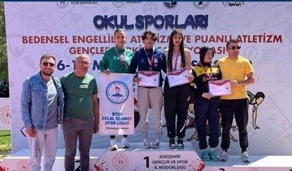 Eskişehir’de düzenlenen Okul Sporları Puanlı Atletizm Gençler Türkiye Şampiyonası’nda Aydınlı