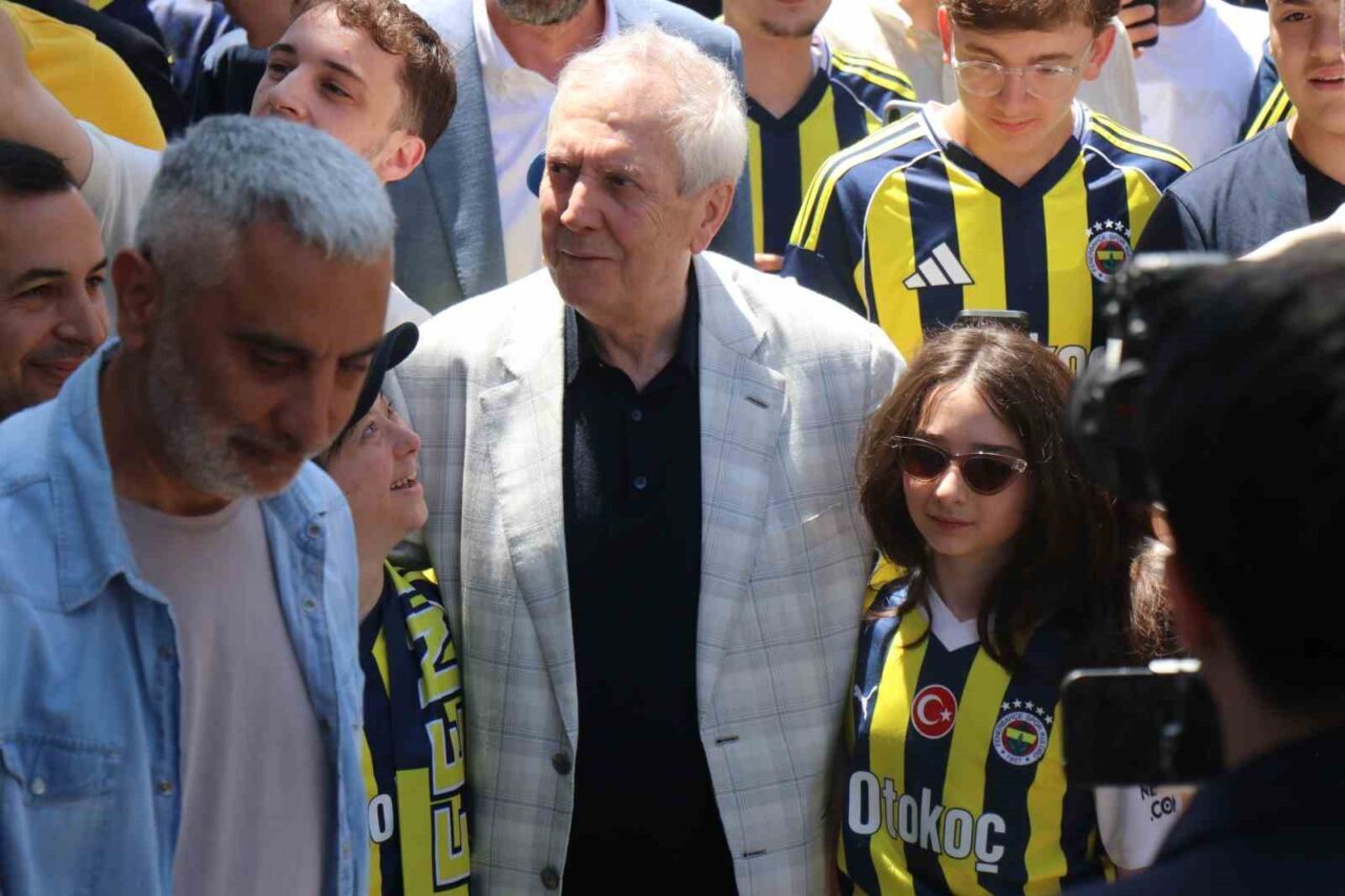Fenerbahçe’nin eski başkanlarından ve 6-7 Haziran’da yapılacak başkanlık seçimlerinde yeniden