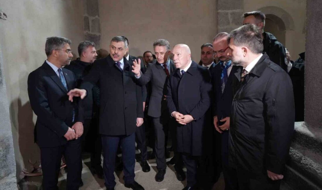 İçişleri Bakanı Mustafa Çiftçi, Erzurum’da Fetih Camii’nin restorasyonun çalışmalarını inceledi,