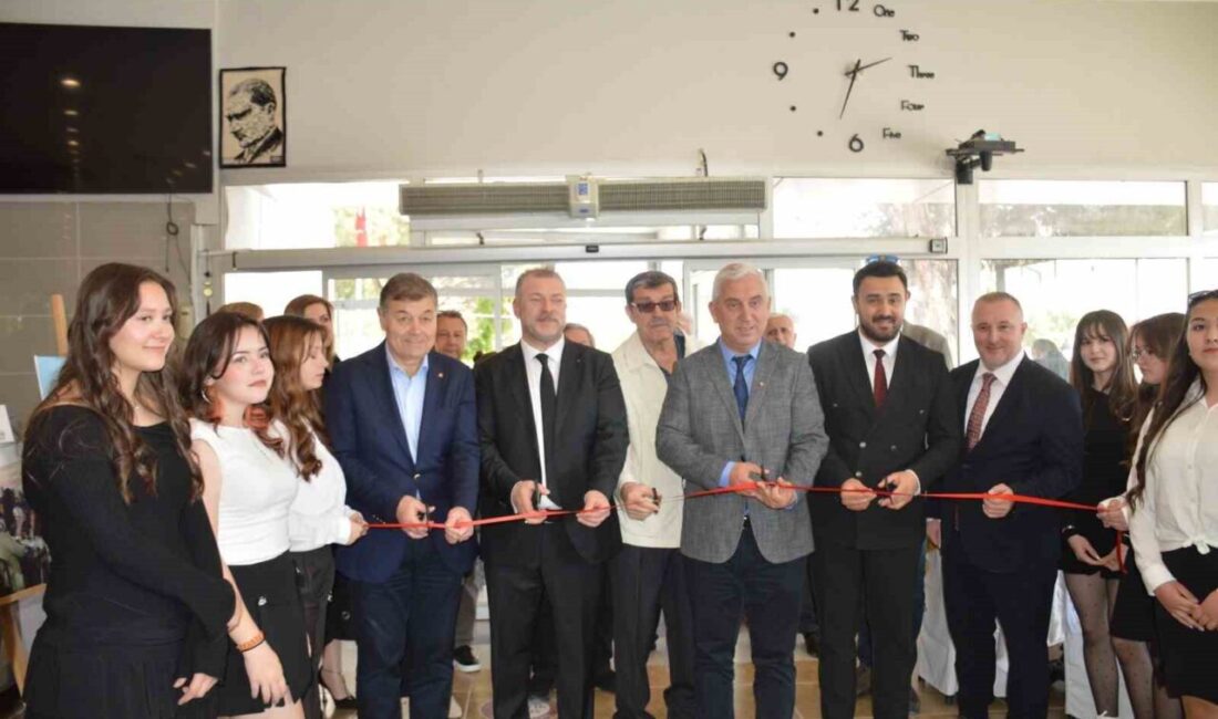 İzmir’in Bergama ilçesinde, Vakıf Haftası nedeniyle “Mimari ve Zarafetin Buluşması”