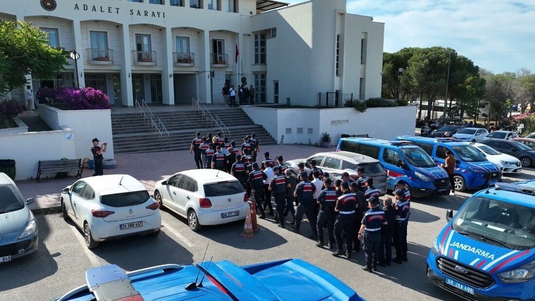 Muğla’nın Bodrum ilçesinde bir kadını “evlilik ve iş ortaklığı” vaadiyle,