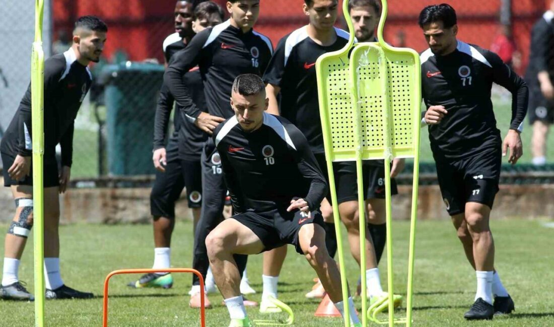 Trendyol Süper Lig’in 34. haftasında deplasmanda Trabzonspor ile karşılaşacak olan