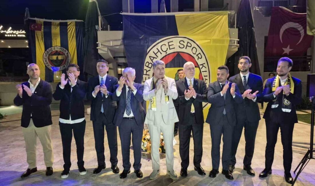 Fenerbahçe’nin başkan adaylarından Hakan Safi, Bodrum’daki sarı-lacivertlilerle bir araya geldiği