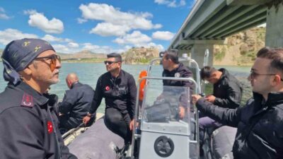 Kayseri’nin Felahiye ilçesinde bayramın ikinci günü viyadükten Kızılırmak’a düşen 29