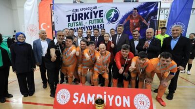 Kocasinan Belediyespor down sendromlu futbol takımı, Bartın’da şampiyonluk elde etti.
