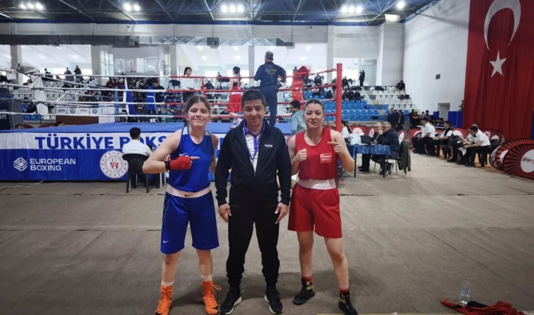 Kütahya Belediyespor sporcuları, Kars’ta düzenlenen Okul Sporları Gençler (A) Türkiye