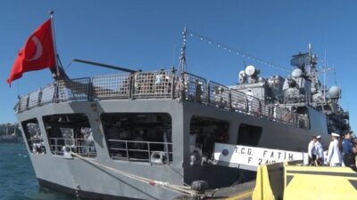 İstanbul’un fethinin 573. yıl dönümünde, Türk Deniz Kuvvetleri’ne ait TCG