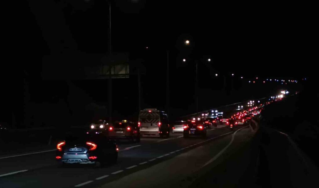 Kurban Bayramı tatilinin ardından dönüş yoluna çıkan vatandaşlar, Tekirdağ-İstanbul kara