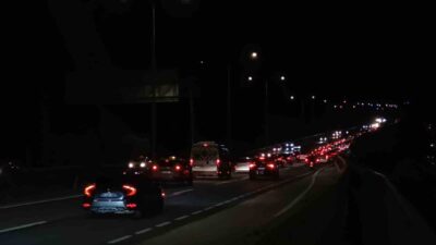 Kurban Bayramı tatilinin ardından dönüş yoluna çıkan vatandaşlar, Tekirdağ-İstanbul kara