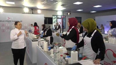 Türk Kızılay, kadınların mesleki becerilerini geliştirmek ve istihdama katılımlarını desteklemek