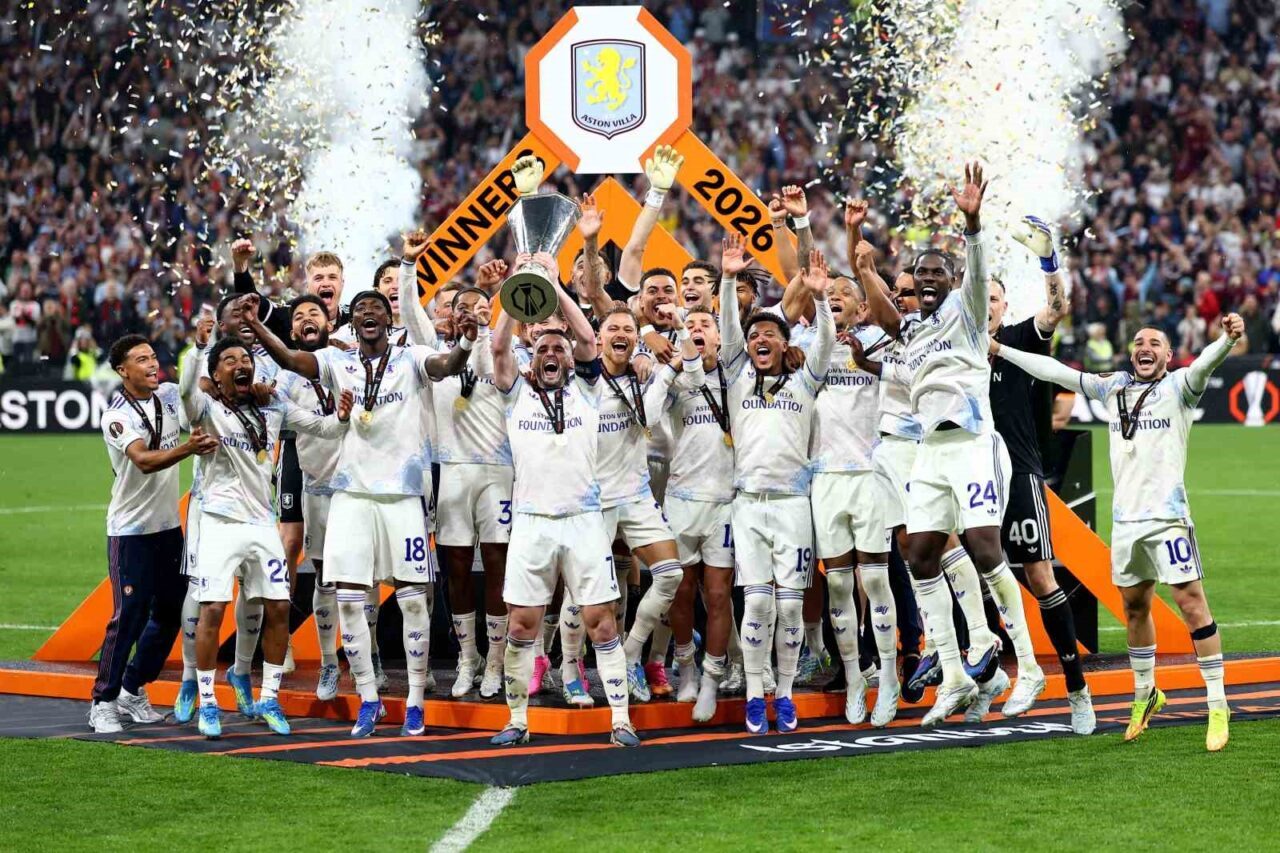 UEFA Avrupa Ligi finalinde Alman temsilcisi Freibrug’u 3-0 mağlup eden