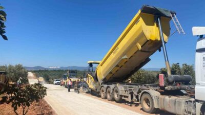 Aydın Büyükşehir Belediyesi Fen İşleri Dairesi Başkanlığı kent genelinde yol