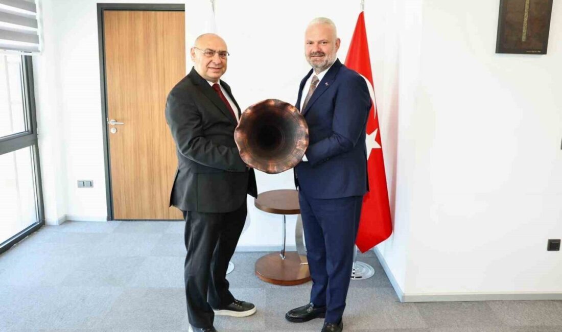 Menemen’de doğalgazı olmayan mahalleler için çok önemli bir adım atıldı.