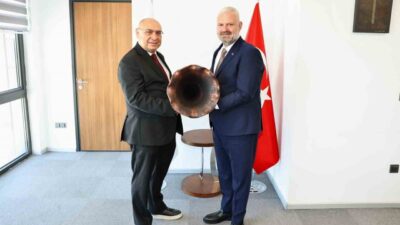 Menemen’de doğalgazı olmayan mahalleler için çok önemli bir adım atıldı.
