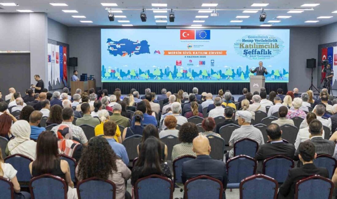 Mersin’de düzenlenen Sivil Katılım Zirvesinde konuşan Mersin Büyükşehir Belediye Başkanı