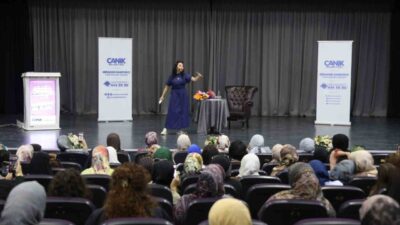 Samsun’un Canik Belediyesi’nin düzenlediği “Geleneksel Yöntemlerle Kadim Şifanın İzinde” konferansına