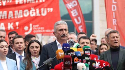 Cumhuriyet Halk Partisi’nde Bursa İl Başkanı Nihat Yeşiltaş parti yönetimi