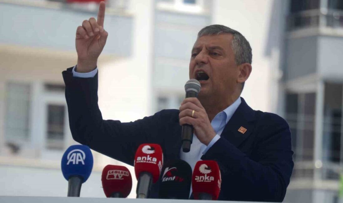 Cumhuriyet Halk Partisi Grup Başkanı Özgür Özel, CHP için alınan