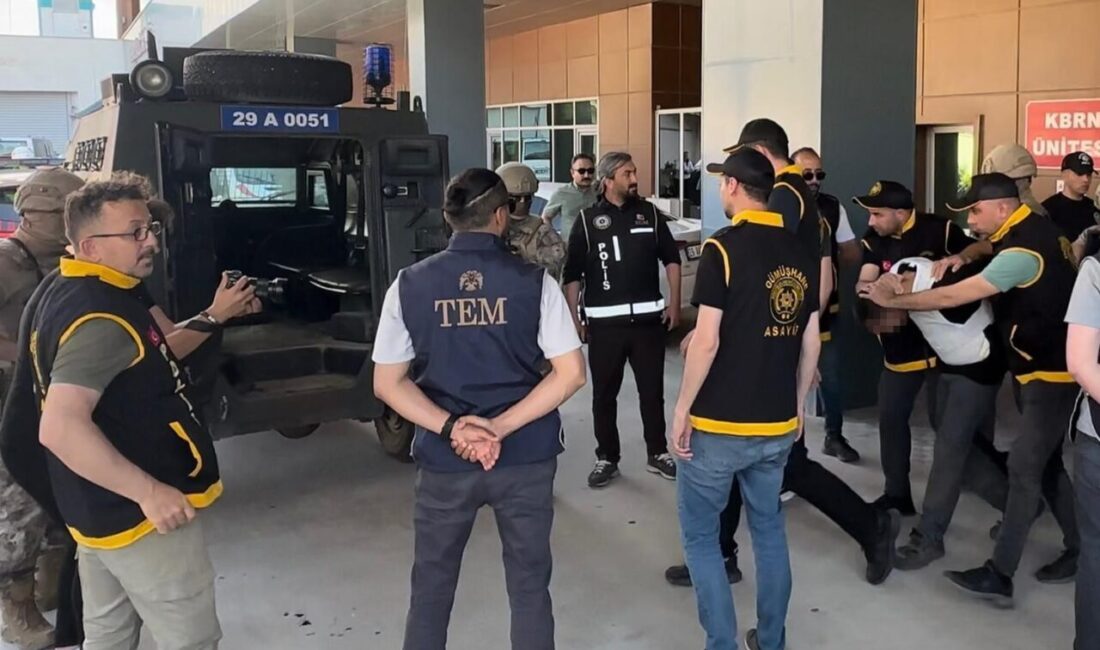 GÜMÜŞHANE ( ) – Gümüşhane’nin Torul ilçesinde eşini odunla döverek