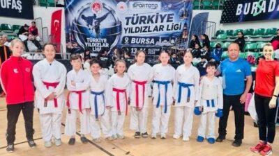 Eskişehirli sporcular, Türkiye Karate Federasyonu tarafından düzenlenen Spor Toto Yıldızlar