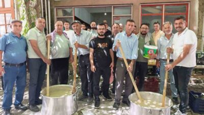 Manisa’nın Gördes ilçesine bağlı Kayacık Mahallesi’nde düzenlenen geleneksel mahalle hayrı,